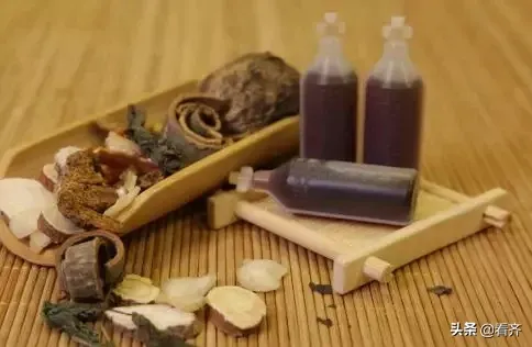 若何医治灰指甲最快(灰指甲的克星藿香邪气水)