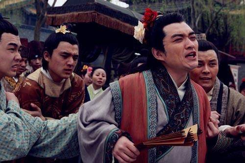 若何让一小我声名狼藉(若何用阴招抨击正人)