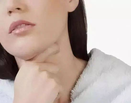 教员若何掩护嗓子(教员嗓子疼怎样颐养)