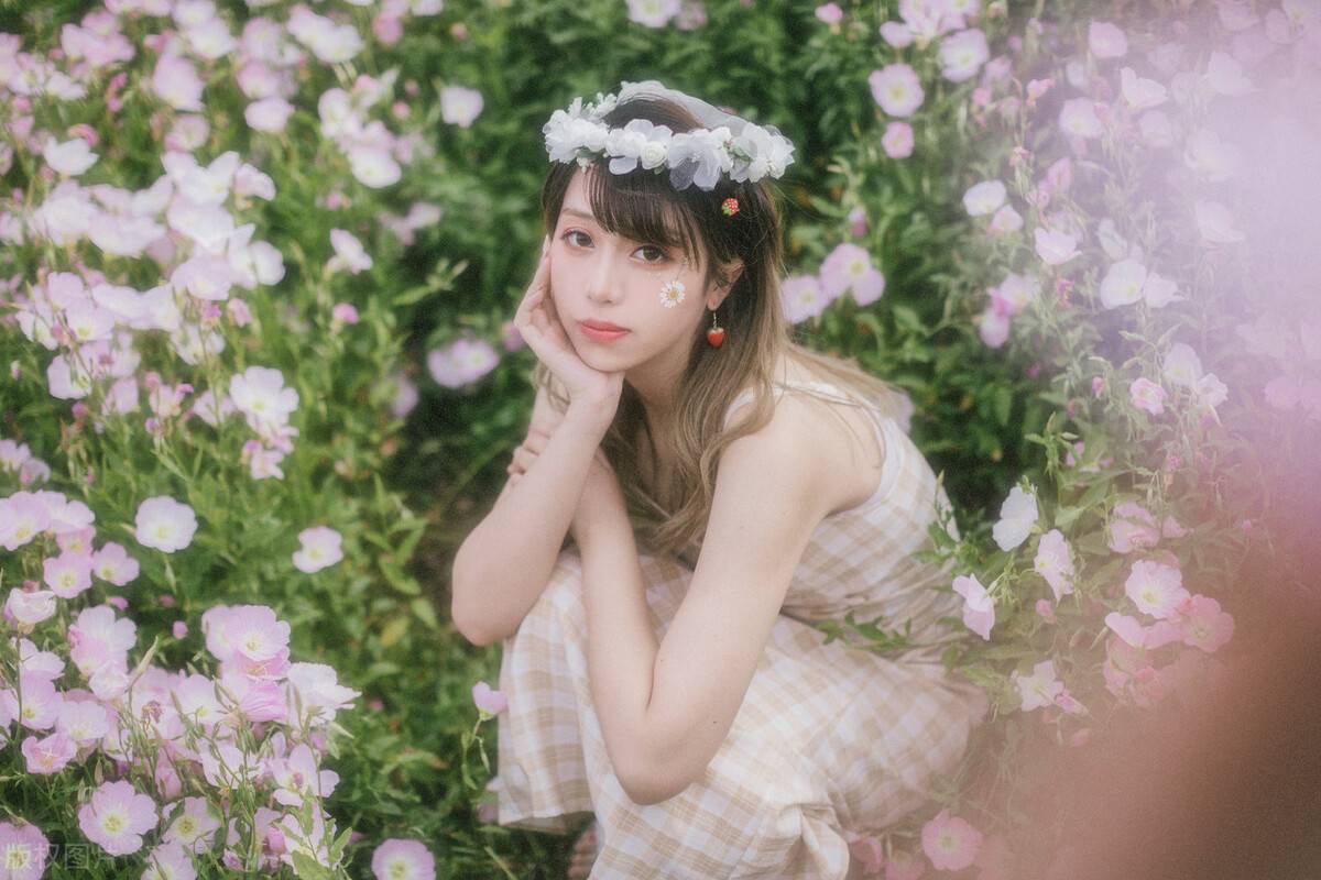 怎样夸一个女生(高情商诙谐的夸女生标致)