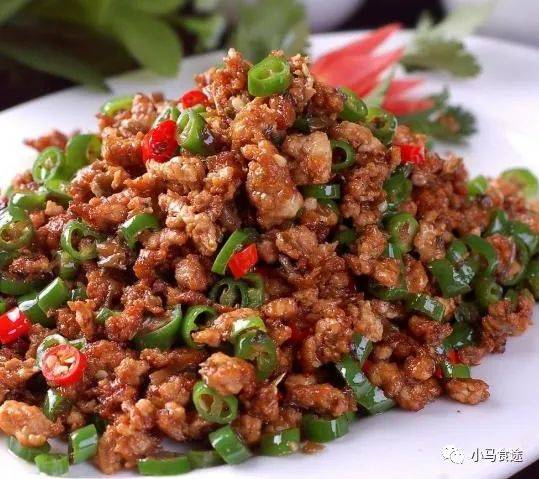 鸡肉怎样炒好吃(鸡肉的三十六种服法)
