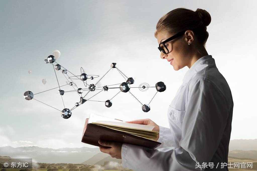 照顾护士任务小我总结（护士年关任务总结不会写）