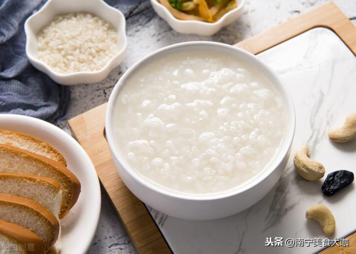 煮粥多久能熟(1小我煮粥放几多米)
