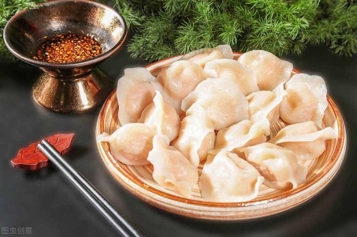 芹菜饺子馅的做法（芹菜猪肉饺子馅的做法大全）