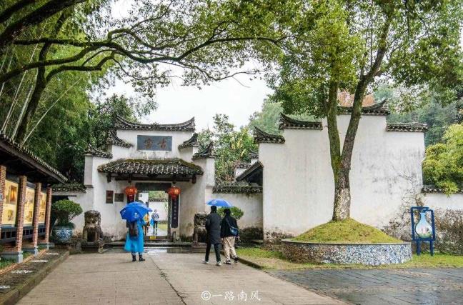 景德镇在那里（景德镇磁器辨别虚实）