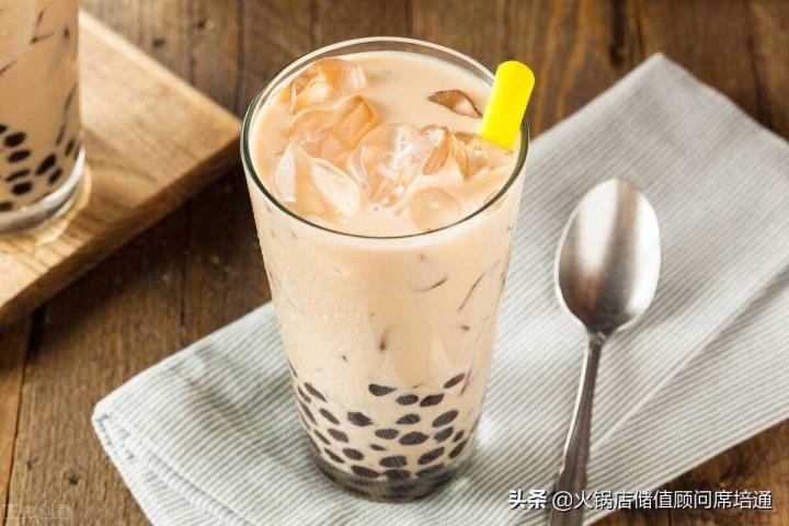 奶茶店甚么勾当吸收人(奶茶店引流的最快方式是甚么)