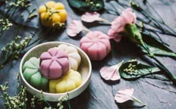 8月15日是甚么节日(八月十五最美诗句古诗)