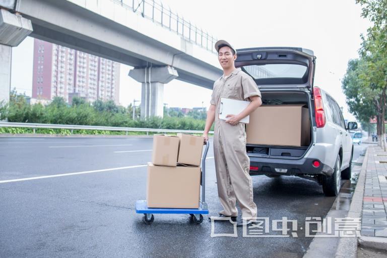 面包厢式运输车客车啥区分