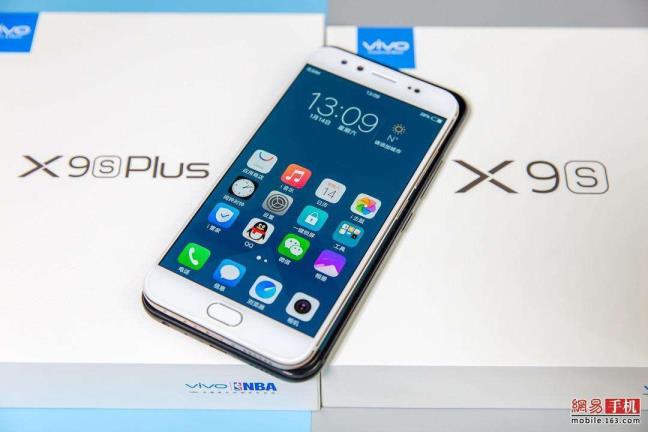 vivox9若何设置桌面图标巨细