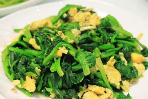 菠菜和鸡蛋能一路吃吗