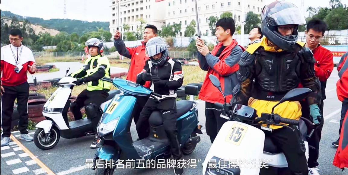 雅迪哪一个车(雅迪和爱玛电动车哪一个好)