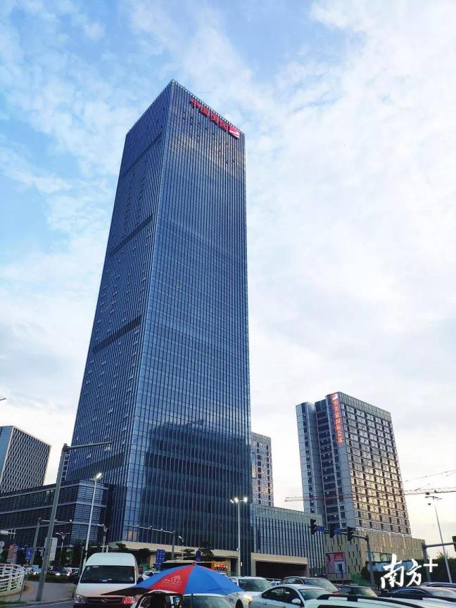奥园在那里(奥园越期间大厦)