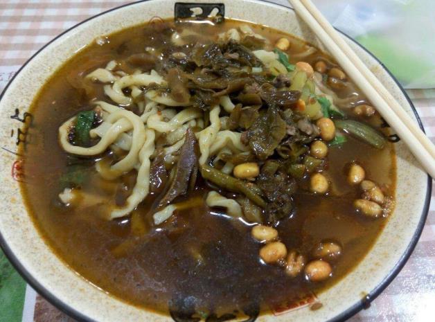 酸菜面条的做法