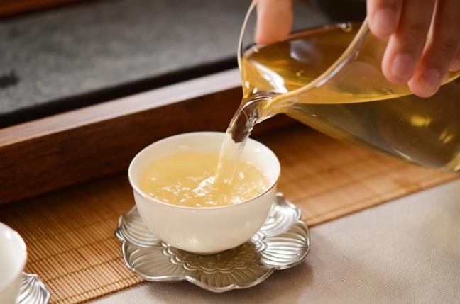 大麦茶和苦荞茶的辨别