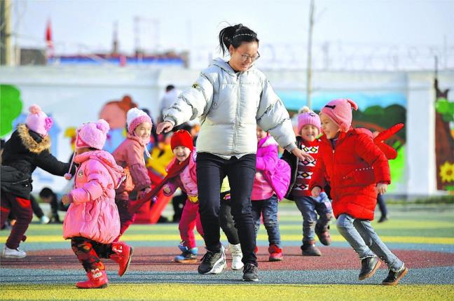 幼儿园毕业家长感谢感动教员的话